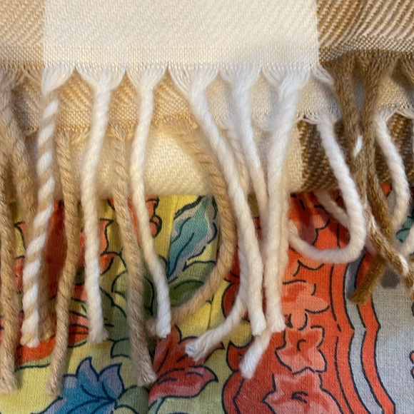 🆕 J. Crew Brown Checkered Scarf 🧣 - Picture 4 of 7